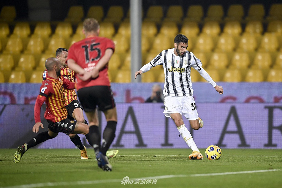 [意甲]贝内文托1-1尤文 莫拉塔进球+红牌