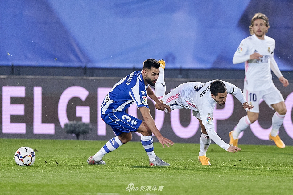 [西甲]皇马1-2阿拉维斯 阿扎尔伤退