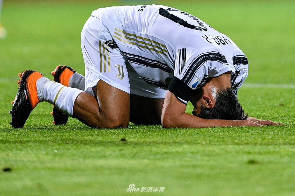 [意甲]贝内文托1-1尤文 莫拉塔进球+红牌