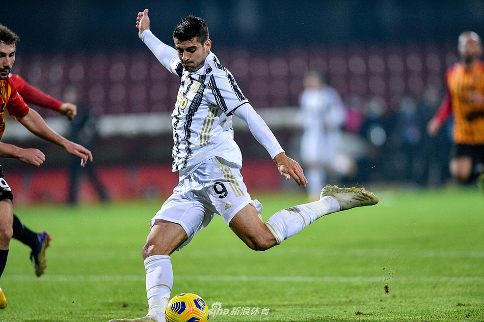 [意甲]贝内文托1-1尤文 莫拉塔进球+红牌