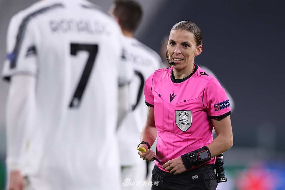 [欧冠]尤文3-0基辅迪纳摩 首位女主裁