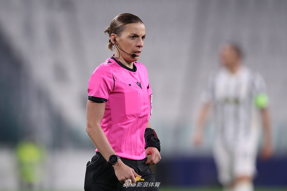 [欧冠]尤文3-0基辅迪纳摩 首位女主裁