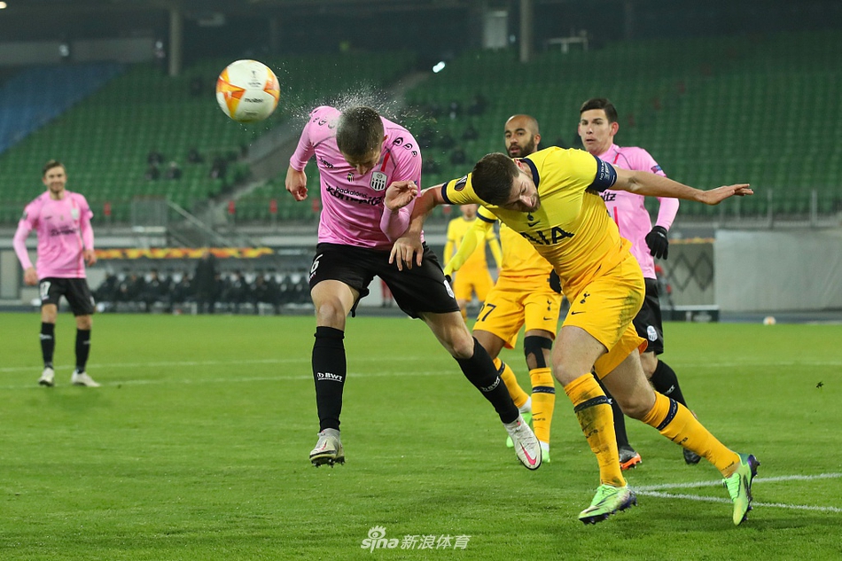 [欧联杯]林茨3-3热刺 贝尔孙兴O破门