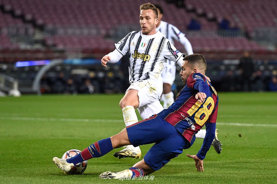 [欧冠]巴萨主场0-3尤文 C罗2球改写纪录