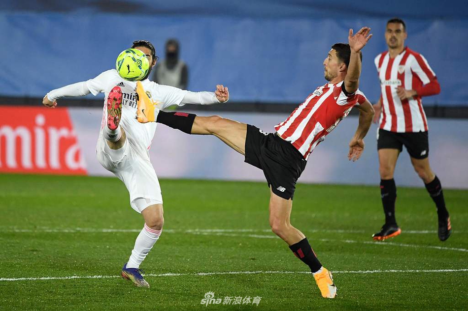 [西甲]皇马3-1毕尔巴鄂 本泽马两球