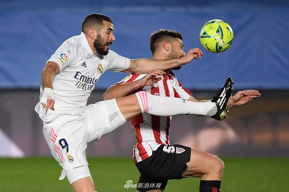 [西甲]皇马3-1毕尔巴鄂 本泽马两球