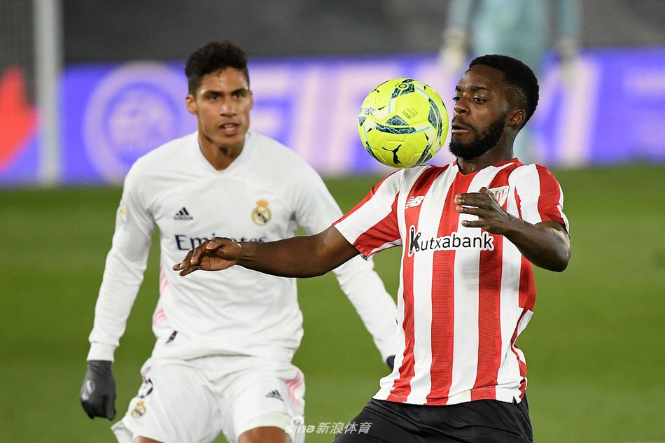 [西甲]皇马3-1毕尔巴鄂 本泽马两球