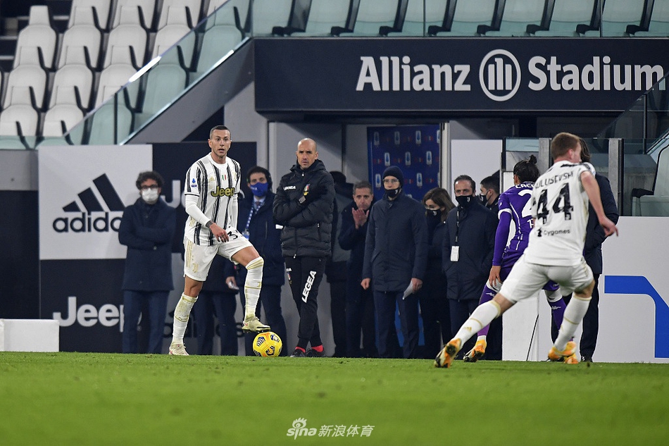 [意甲]尤文0-3佛罗伦萨联赛首败 C罗进球无效
