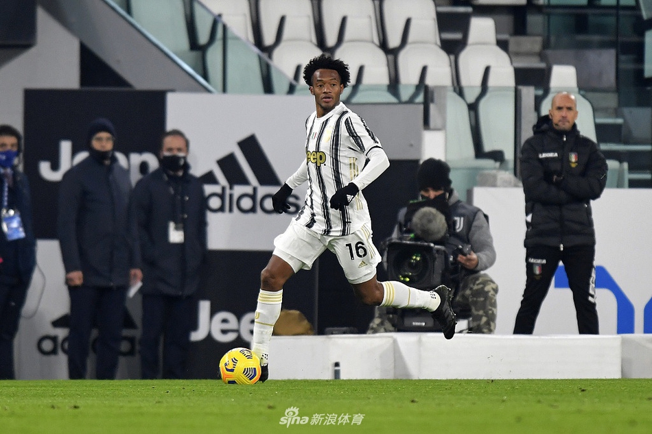 [意甲]尤文0-3佛罗伦萨联赛首败 C罗进球无效