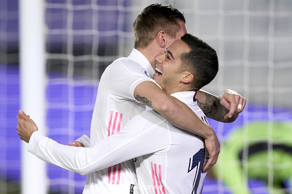 [西甲]皇马2-0塞尔塔