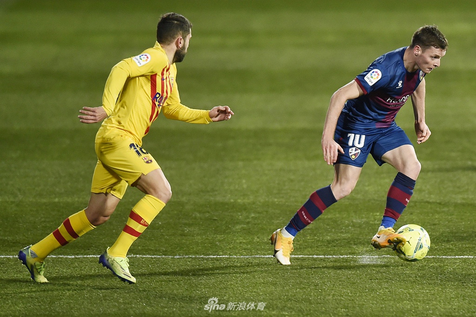 [西甲]韦斯卡0-1巴萨 梅西助攻