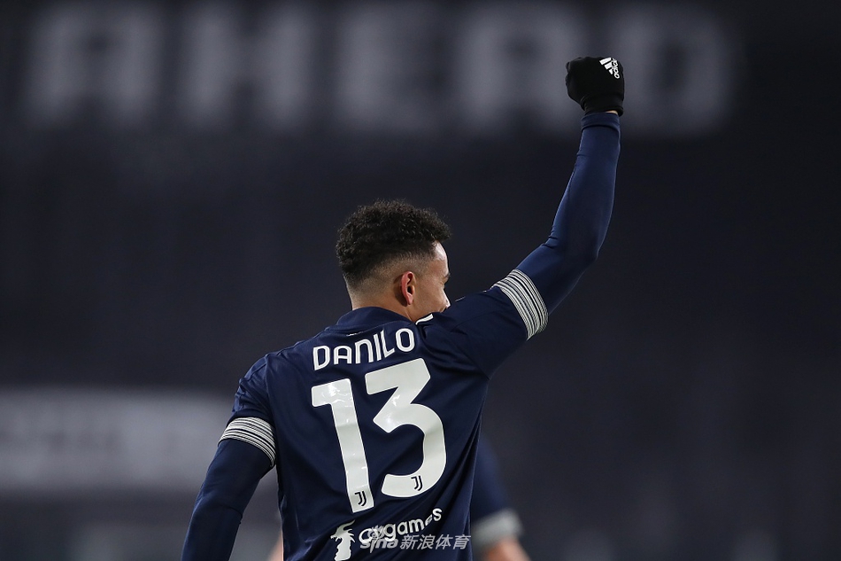 [意甲]尤文3-1萨索洛 C罗补时破门