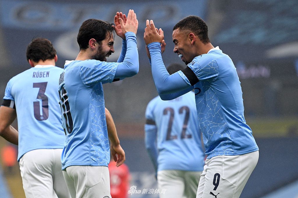 [足总杯]曼城3-0伯明翰 B席两球