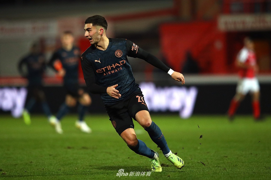 [足总杯]切尔滕汉姆1-3曼城