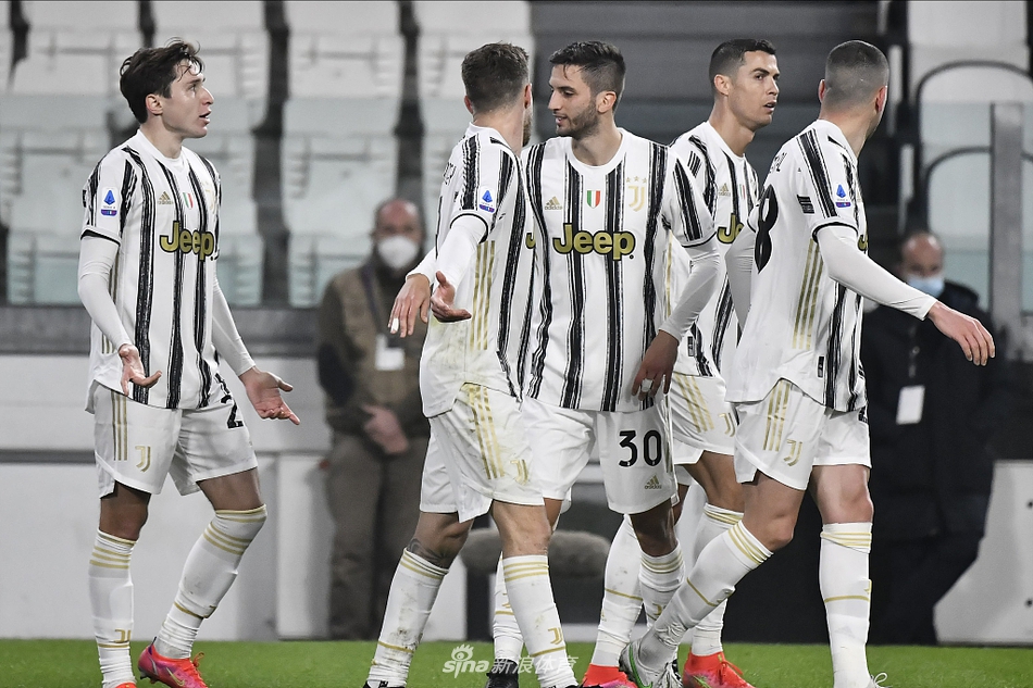 [意甲]尤文3-0克罗托内 C罗两球