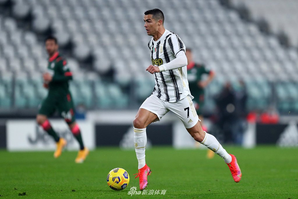 [意甲]尤文3-0克罗托内 C罗两球