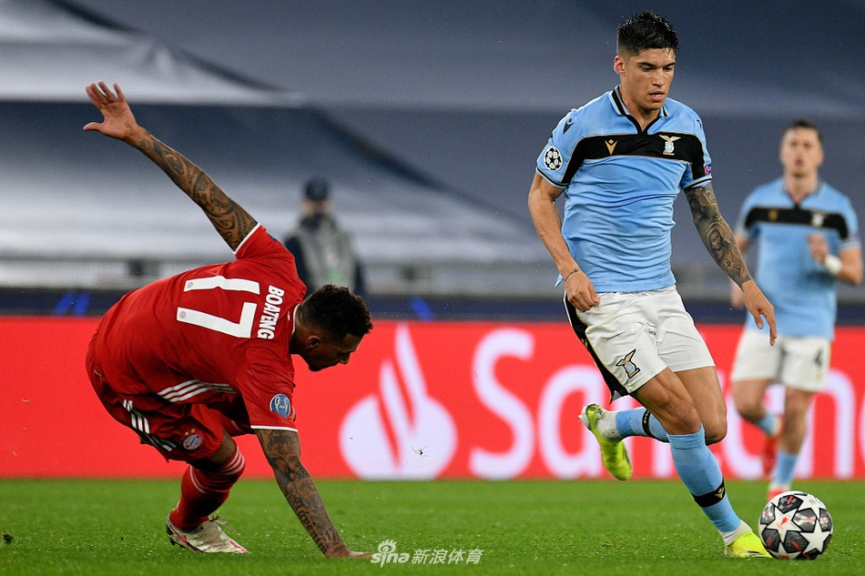 [欧冠]拉齐奥1-4拜仁 莱万破门