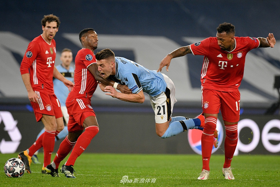 [欧冠]拉齐奥1-4拜仁 莱万破门