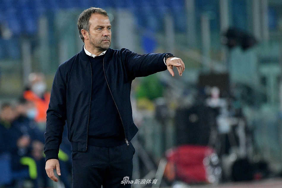 [欧冠]拉齐奥1-4拜仁 莱万破门