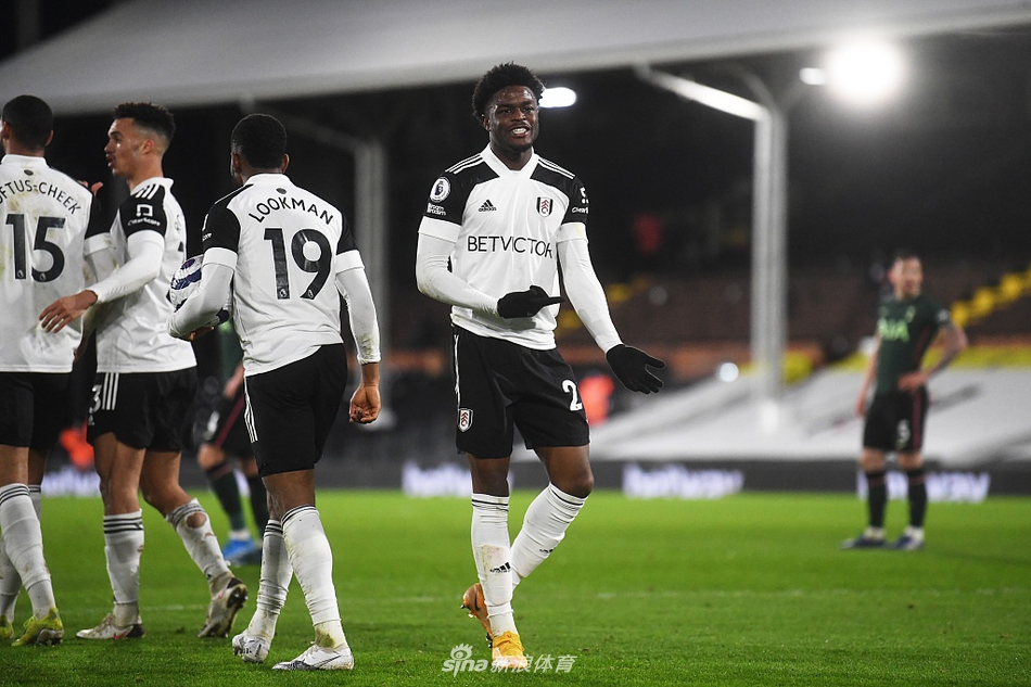 [英超]富勒姆0-1热刺 孙兴O造乌龙