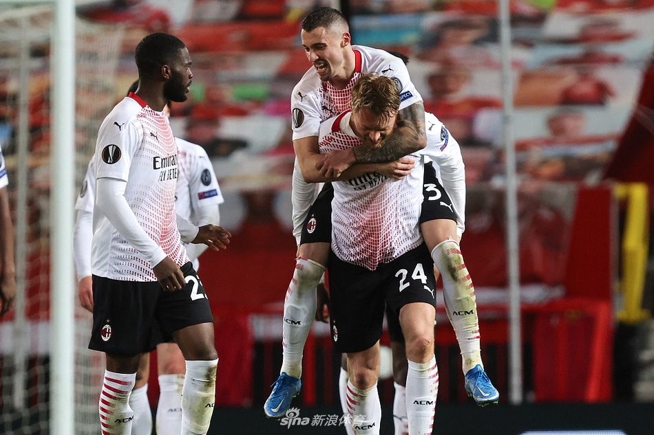 [欧联杯]曼联1-1AC米兰 克亚尔读秒扳平