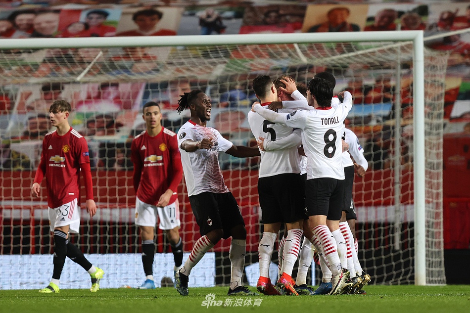 [欧联杯]曼联1-1AC米兰 克亚尔读秒扳平