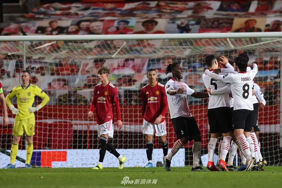 [欧联杯]曼联1-1AC米兰 克亚尔读秒扳平