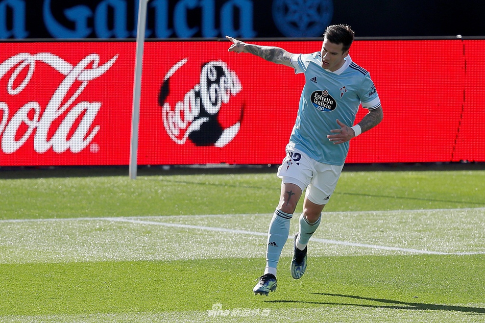 [西甲]塞尔塔1-3皇马 本泽马两射一传