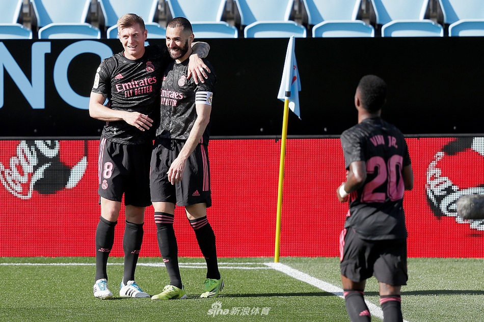 [西甲]塞尔塔1-3皇马 本泽马两射一传