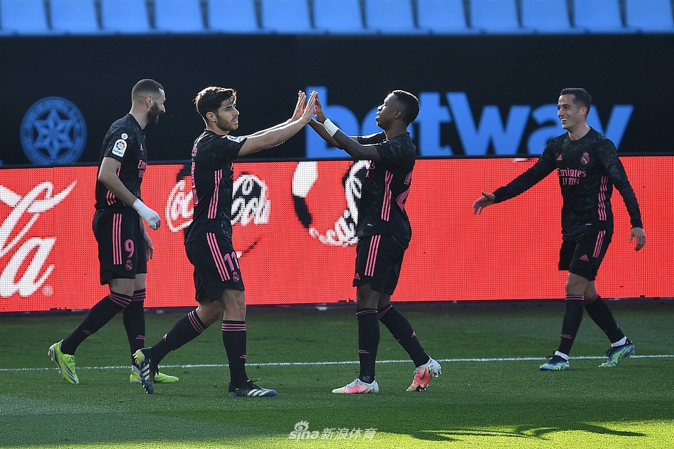 [西甲]塞尔塔1-3皇马 本泽马两射一传