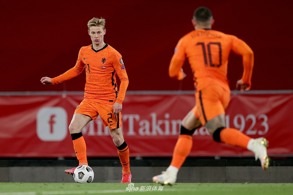 [世预赛]土耳其4-2荷兰 伊尔马兹帽子戏法