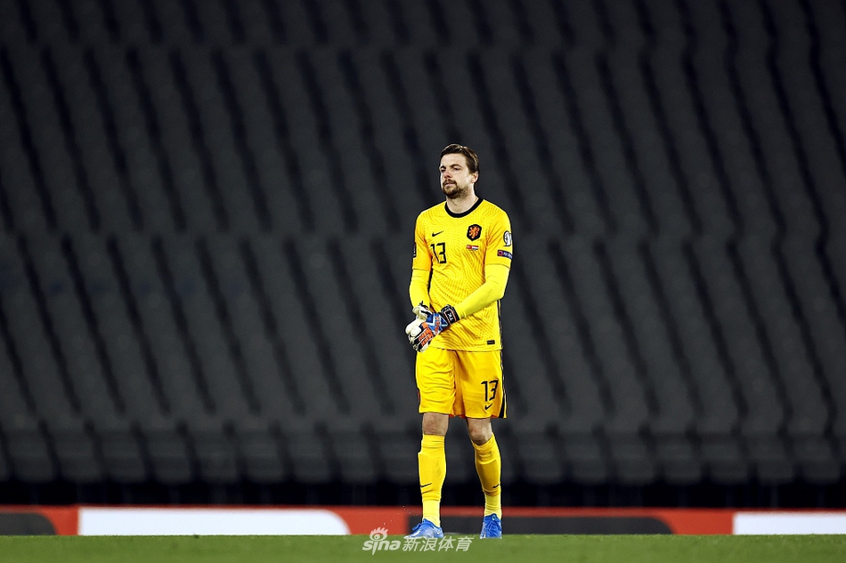 [世预赛]土耳其4-2荷兰 伊尔马兹帽子戏法