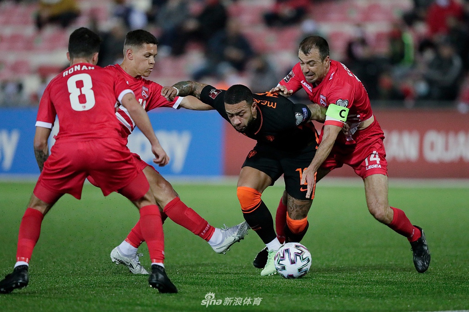 [世预赛]直布罗陀0-7荷兰 德佩两球