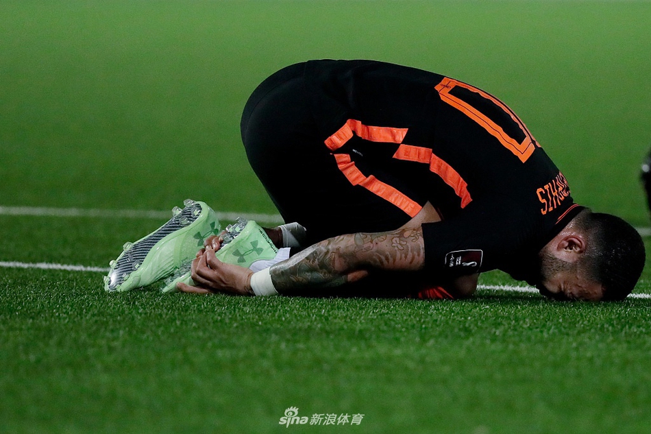 [世预赛]直布罗陀0-7荷兰 德佩两球