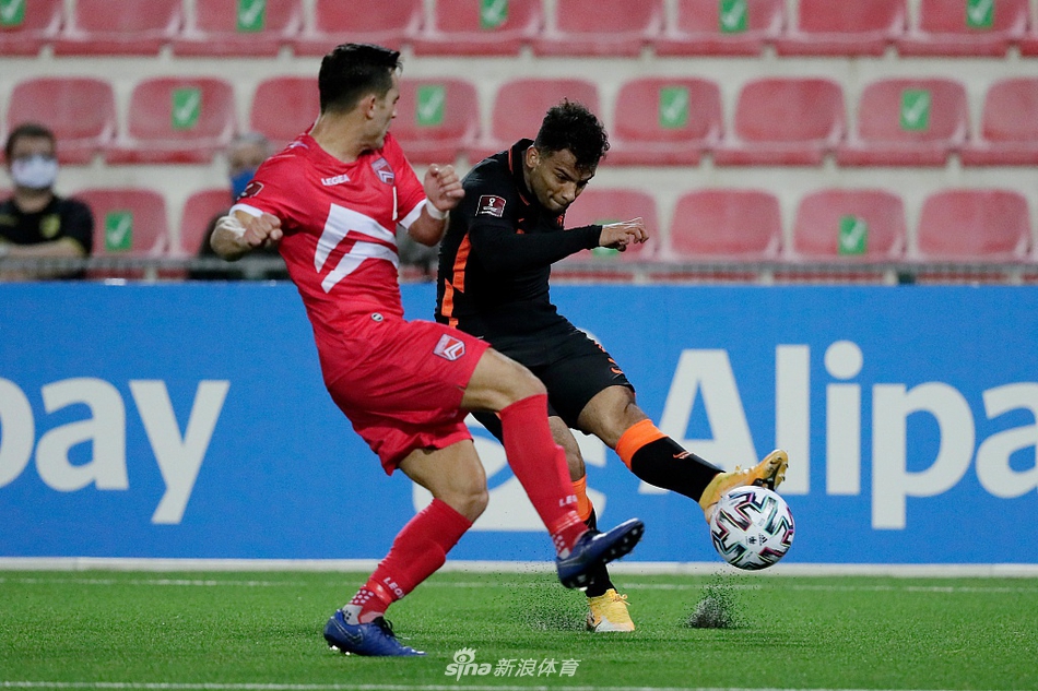 [世预赛]直布罗陀0-7荷兰 德佩两球