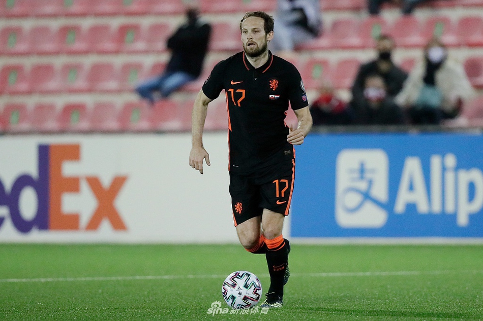 [世预赛]直布罗陀0-7荷兰 德佩两球