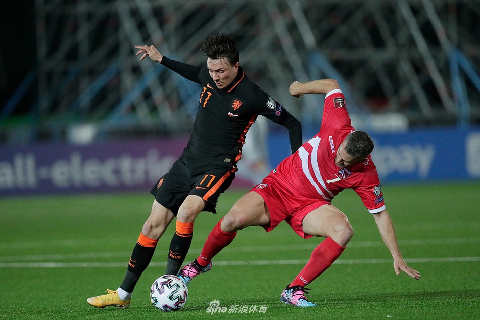 [世预赛]直布罗陀0-7荷兰 德佩两球