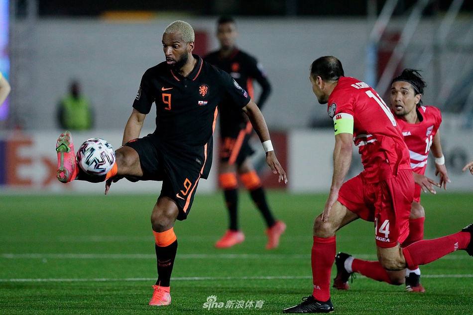 [世预赛]直布罗陀0-7荷兰 德佩两球