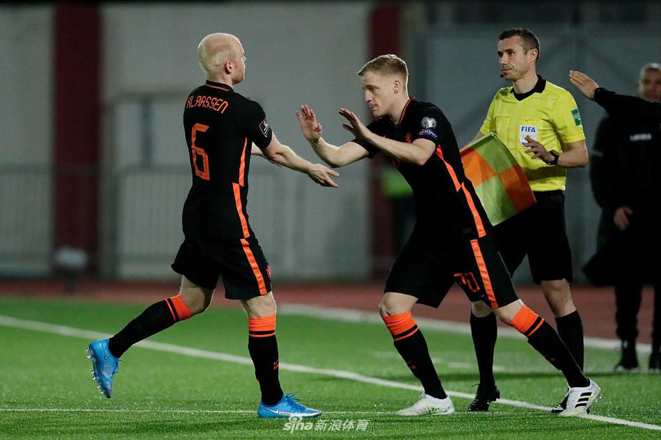[世预赛]直布罗陀0-7荷兰 德佩两球