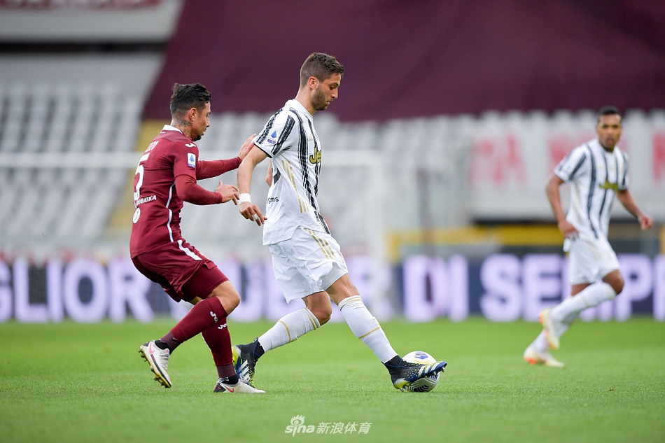 [意甲]都灵2-2尤文 C罗破门