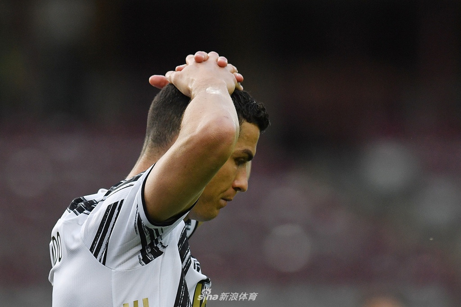 [意甲]都灵2-2尤文 C罗破门