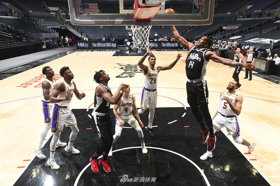 [NBA常规赛]湖人86-104快船