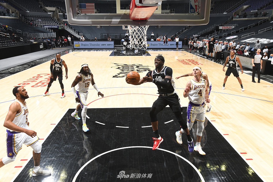 [NBA常规赛]湖人86-104快船