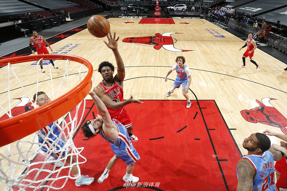 [NBA常规赛]篮网107-115公牛