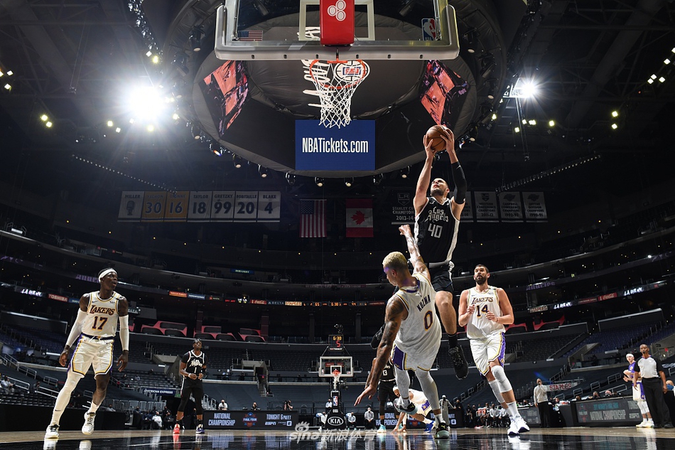 [NBA常规赛]湖人86-104快船