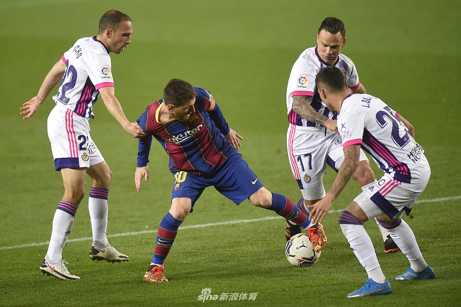 [西甲]巴萨1-0巴拉多利德 登贝莱绝杀