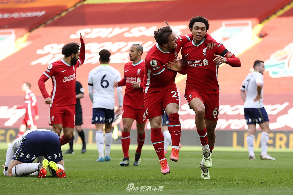 [英超]利物浦2-1维拉 阿诺德绝杀