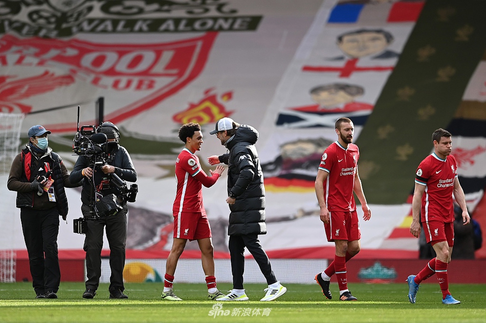 [英超]利物浦2-1维拉 阿诺德绝杀