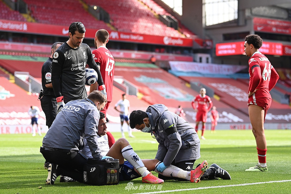 [英超]利物浦2-1维拉 阿诺德绝杀