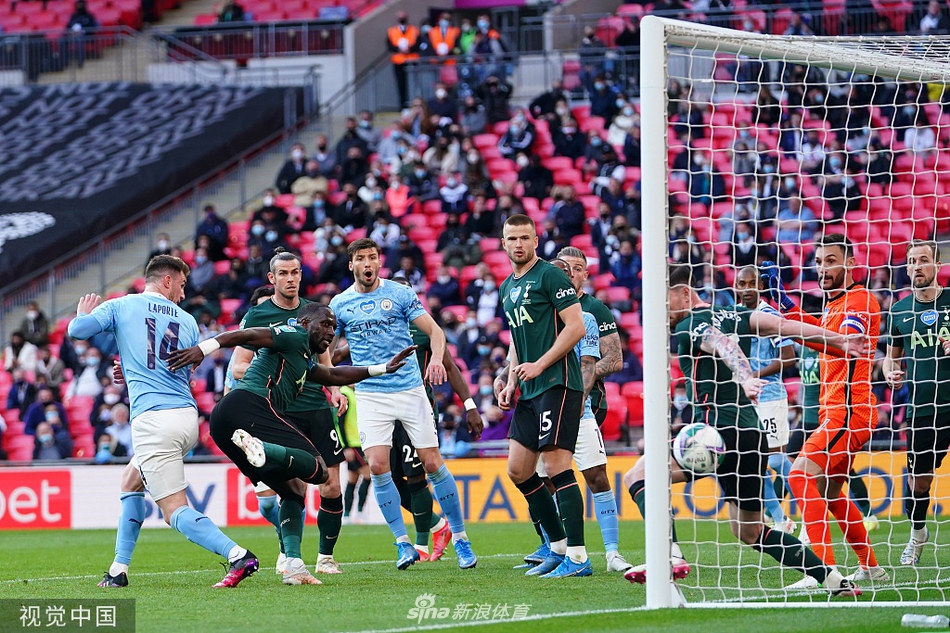 [联赛杯]曼城1-0热刺 豪夺4连冠